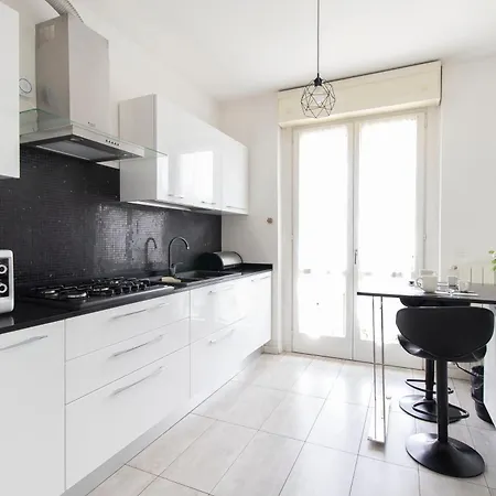 Daste Dream House 公寓